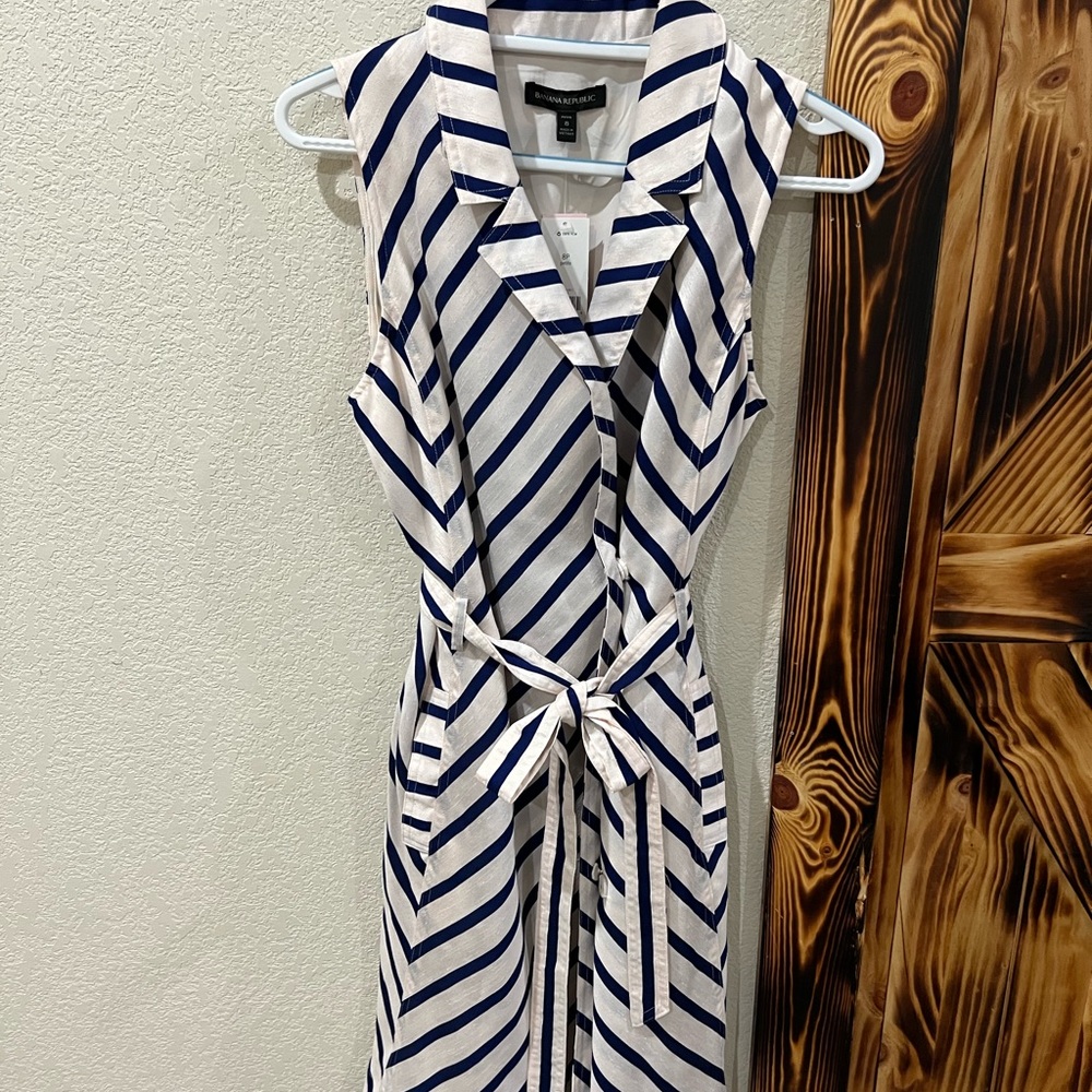 Fully lined, striped Banana Republic dress NWT